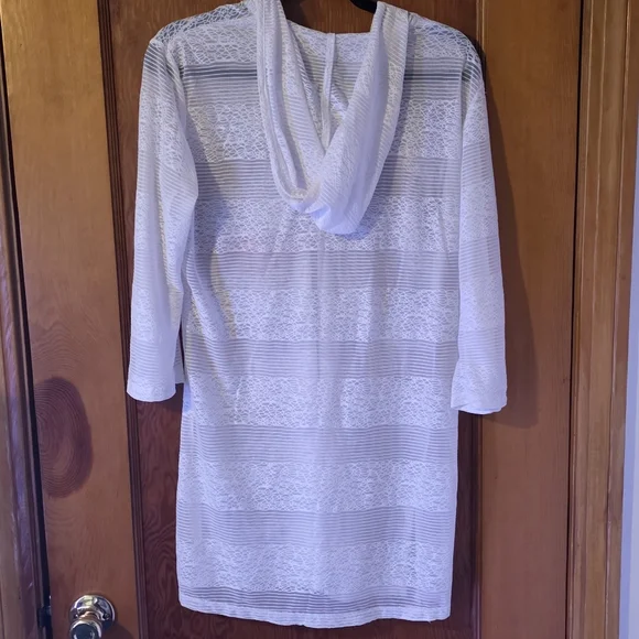 Pacific Beach White Lace Cover-Up - Picture 5 of 5